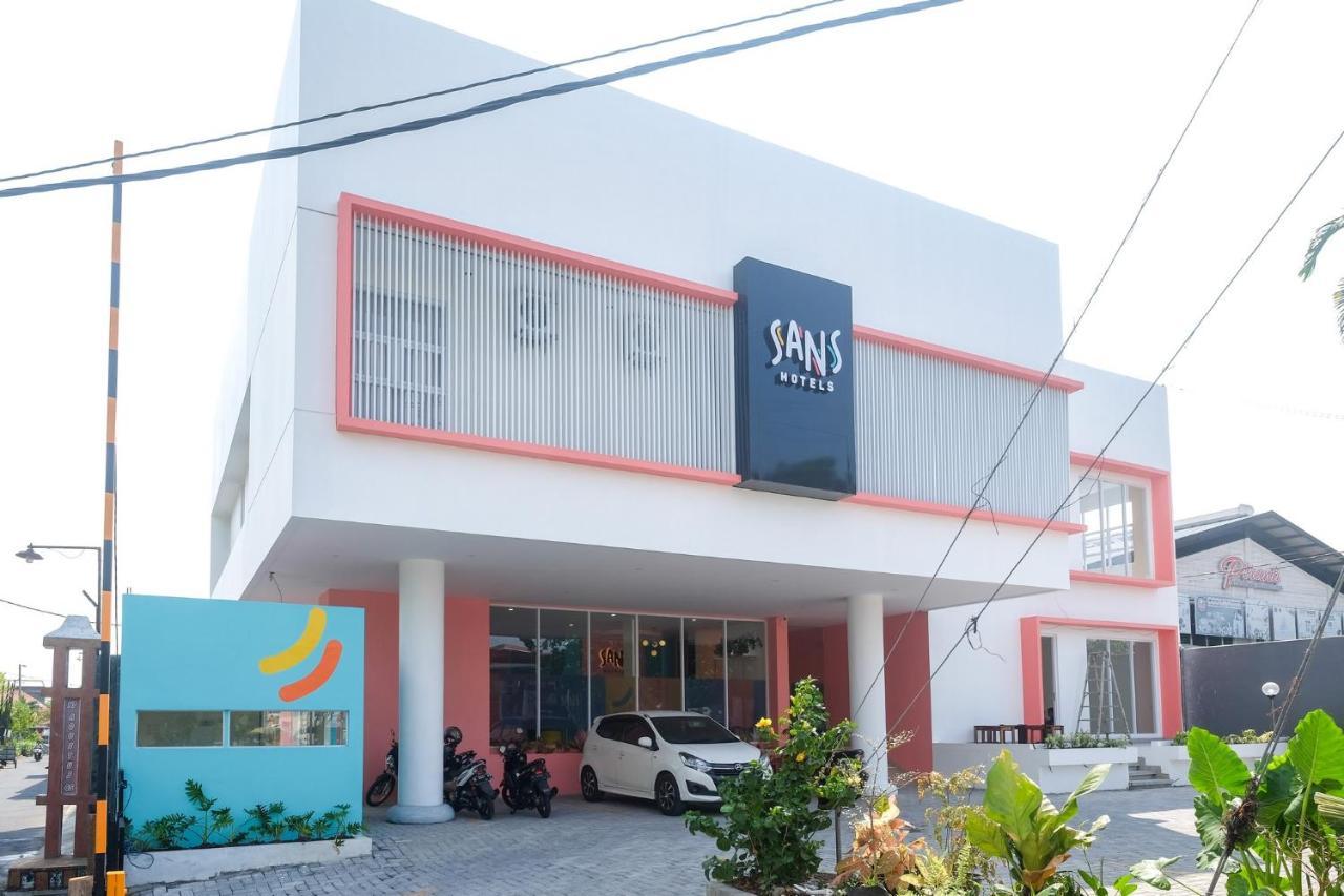 Sans Hotel Aurum Majapahit Semarang Zewnętrze zdjęcie